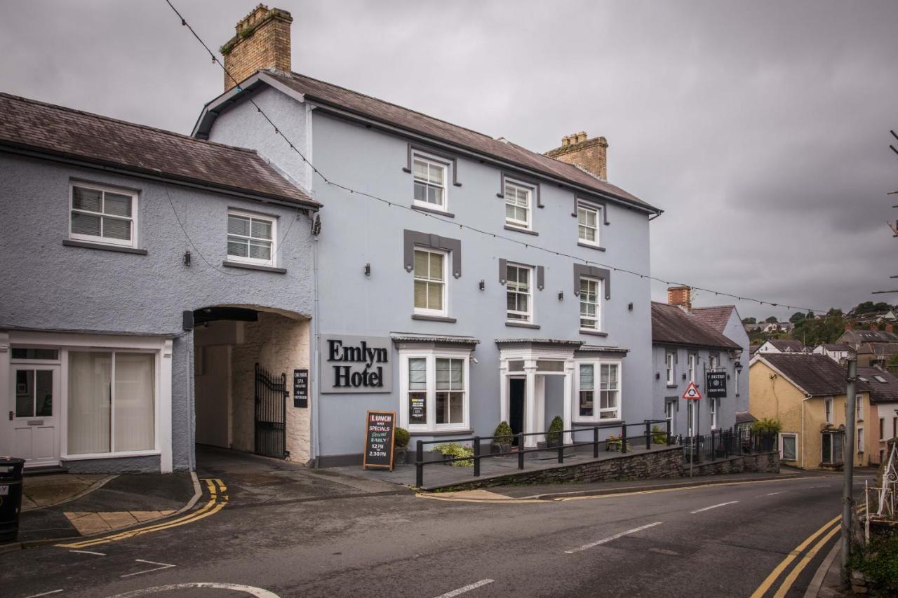 Gwesty'R Emlyn Hotel Newcastle Emlyn Exteriér fotografie