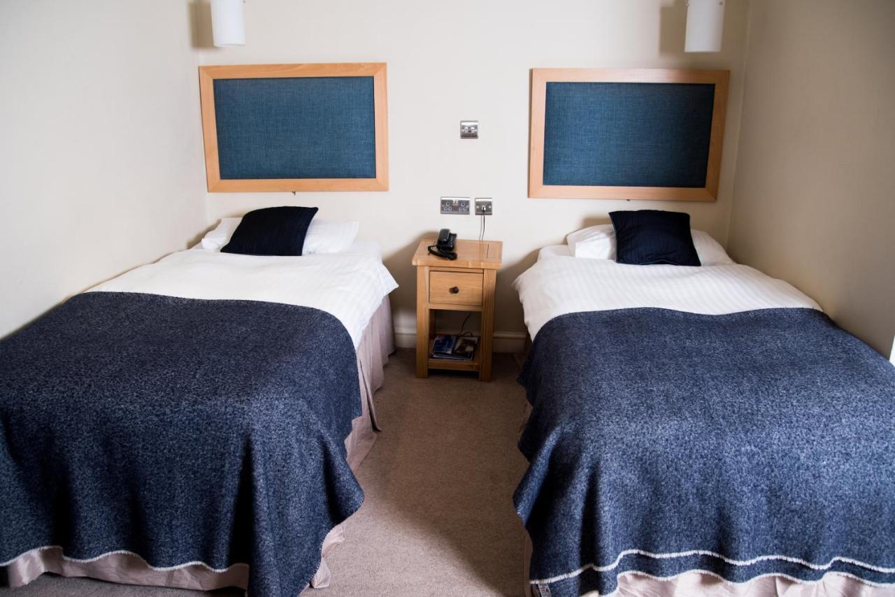 Gwesty'R Emlyn Hotel Newcastle Emlyn Exteriér fotografie